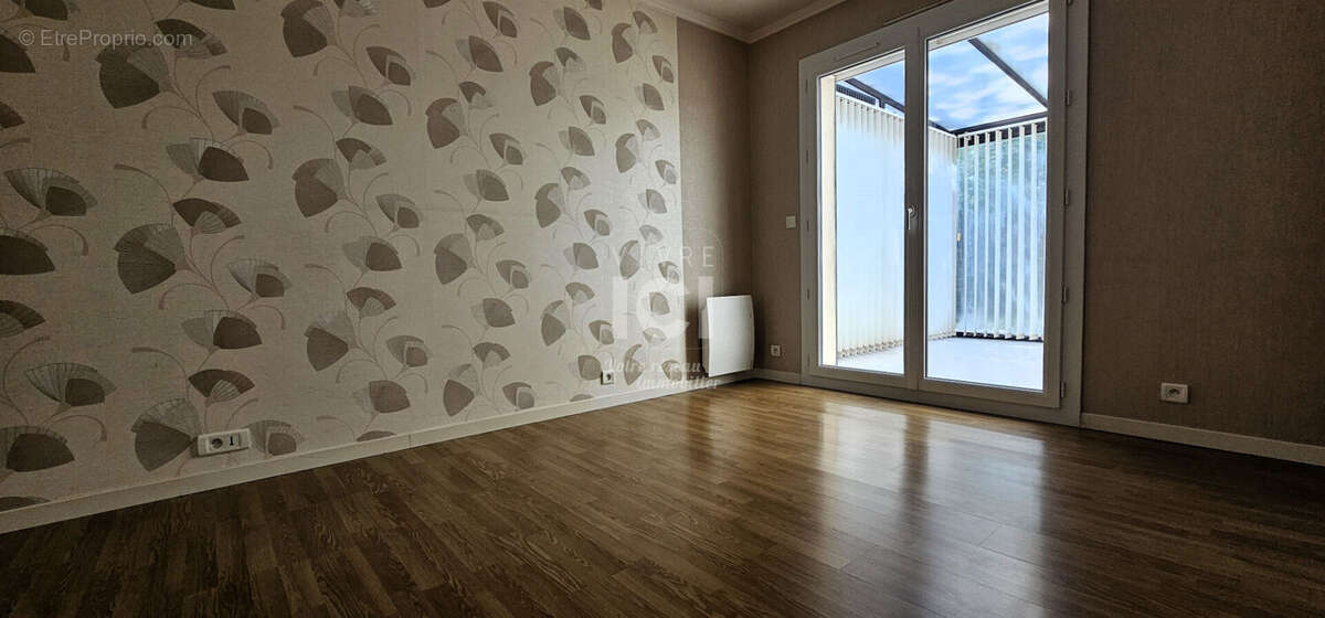 Maison à SAINTE-LUCE-SUR-LOIRE