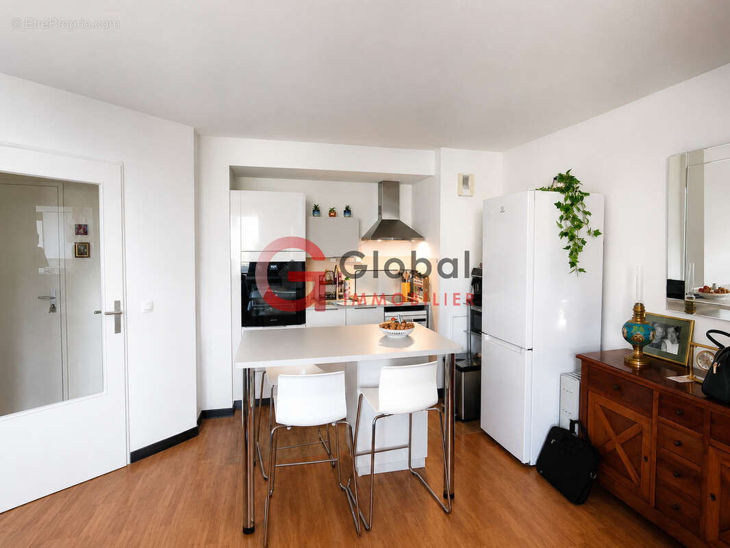 Appartement à FONTAINE