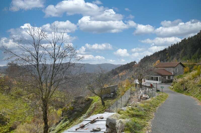 Maison à ROCHEPAULE