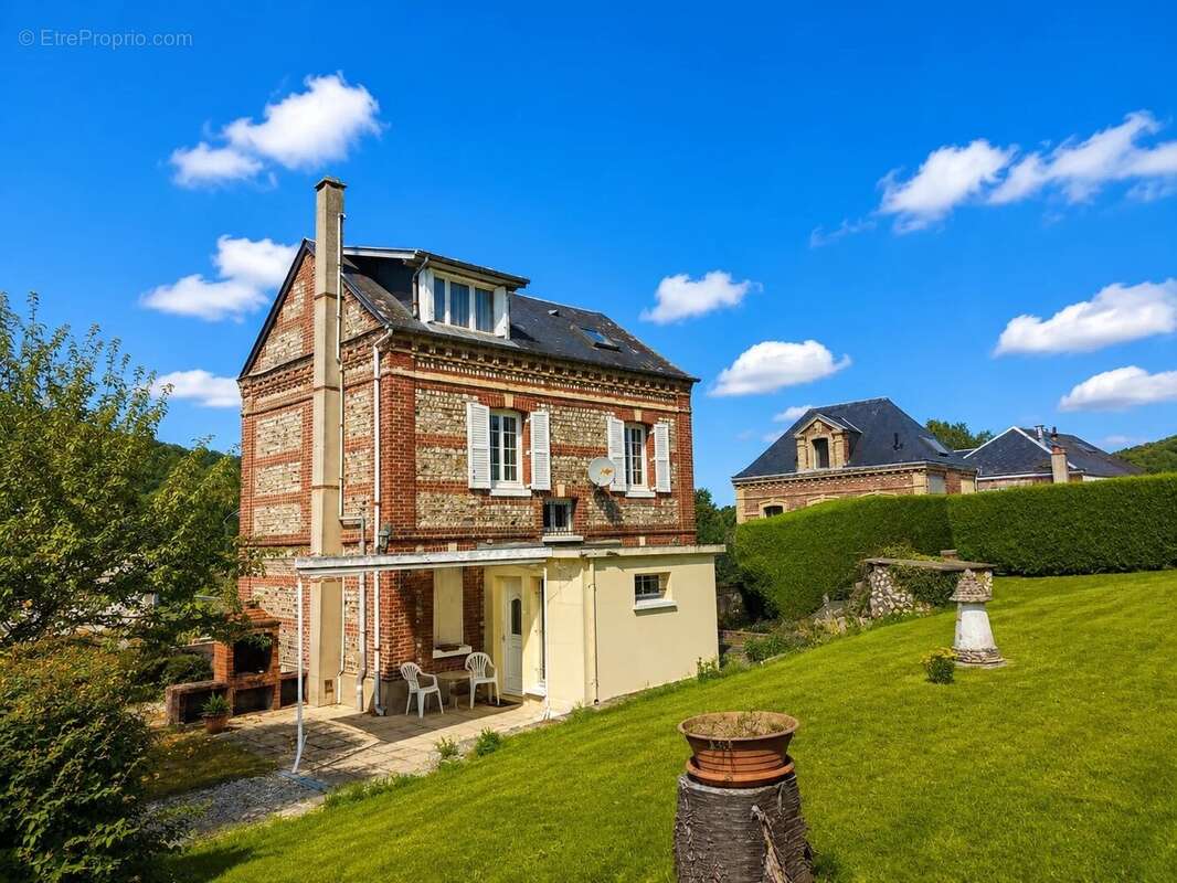  À Vendre – Maison énorme potentiel - photo 21