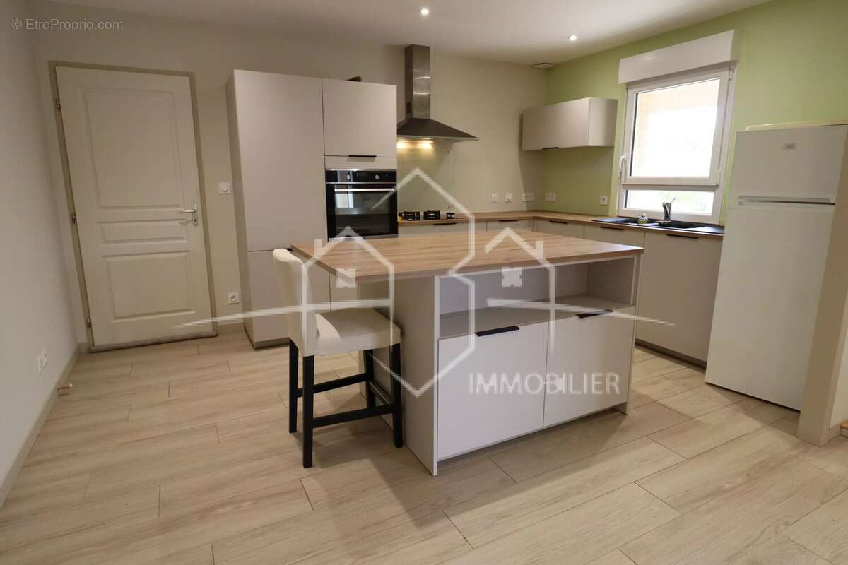 Maison à BEAUREPAIRE