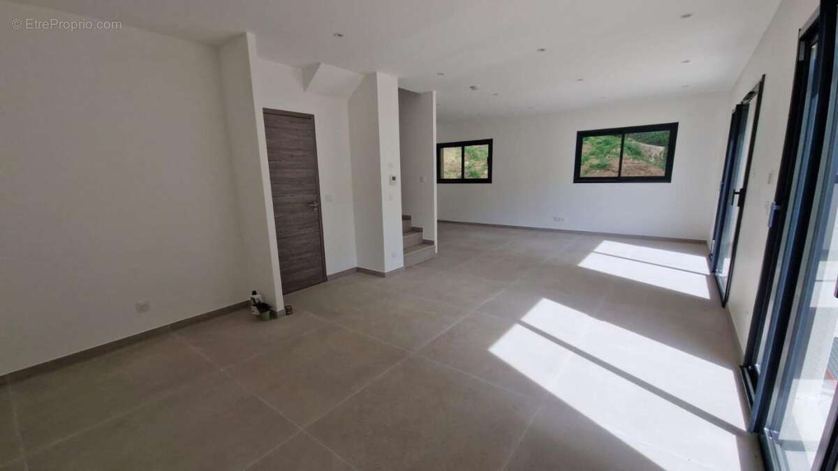 À VENDRE en EXCLUSIVITÉ à Moye – Maison récente sur les premières hauteurs de Rumilly - photo 5