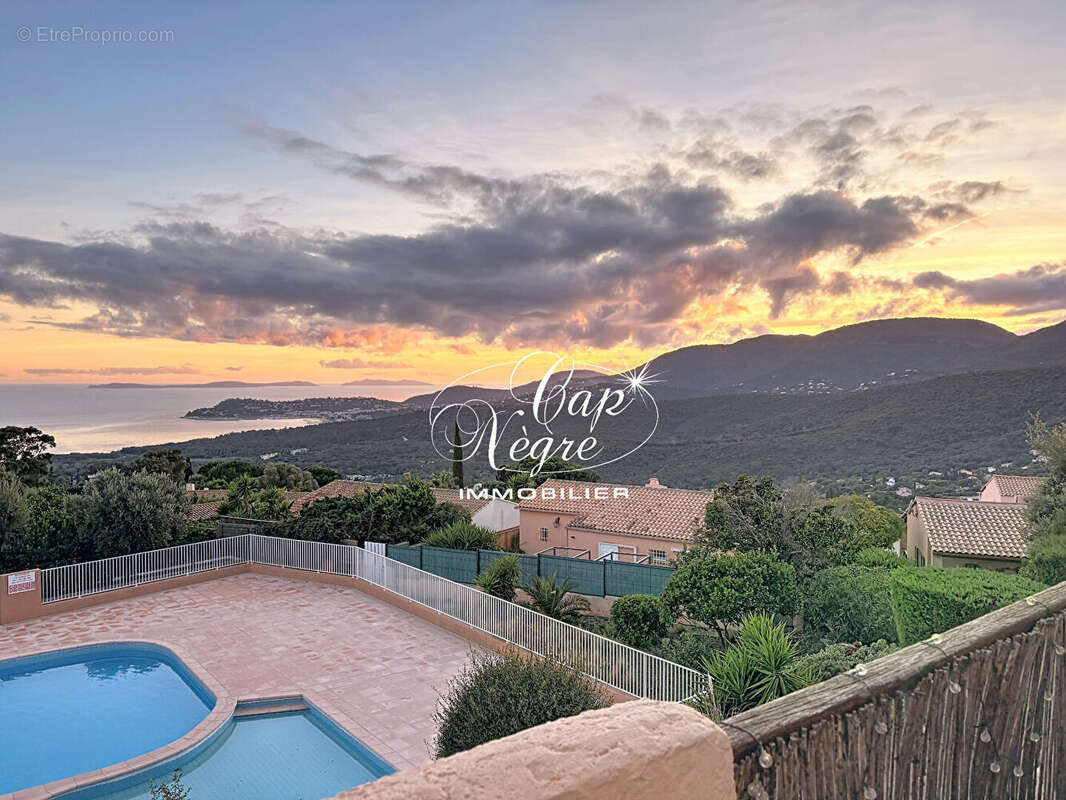 Appartement à LA CROIX-VALMER