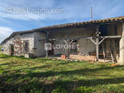 Maison à SAINT-NAZAIRE-DE-VALENTANE