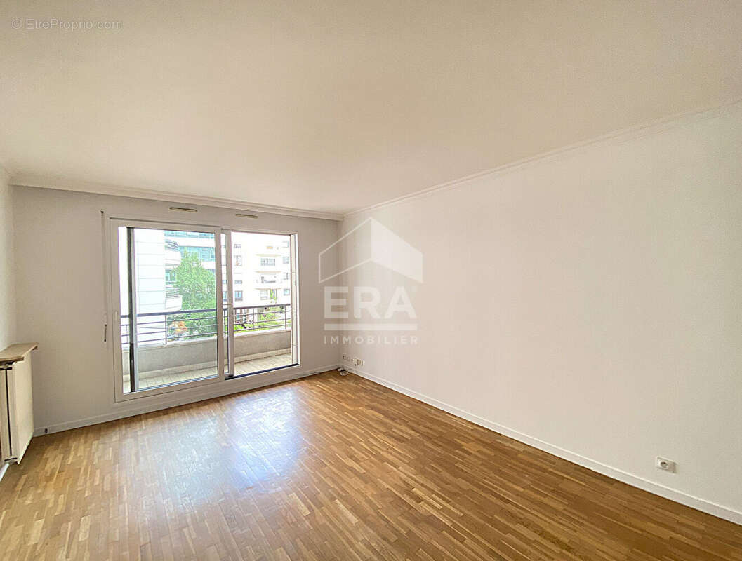 Appartement à LEVALLOIS-PERRET