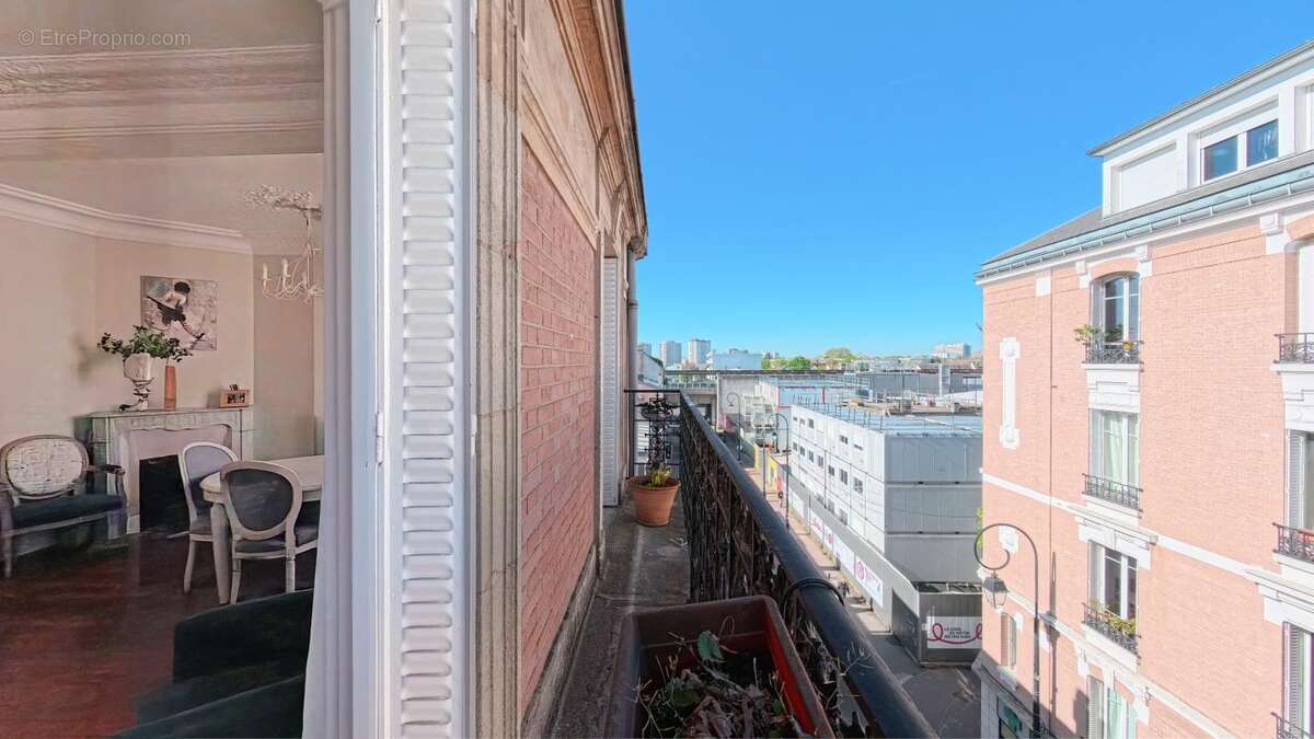 Appartement à SAINT-MAUR-DES-FOSSES
