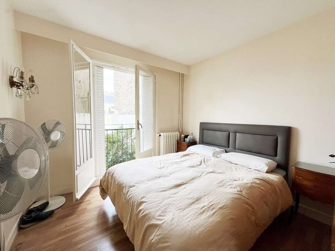 Appartement à PARIS-8E