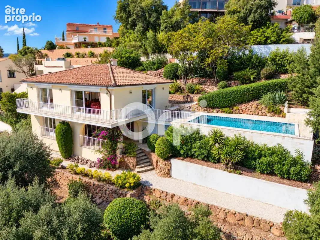 Maison à LES ADRETS-DE-L'ESTEREL