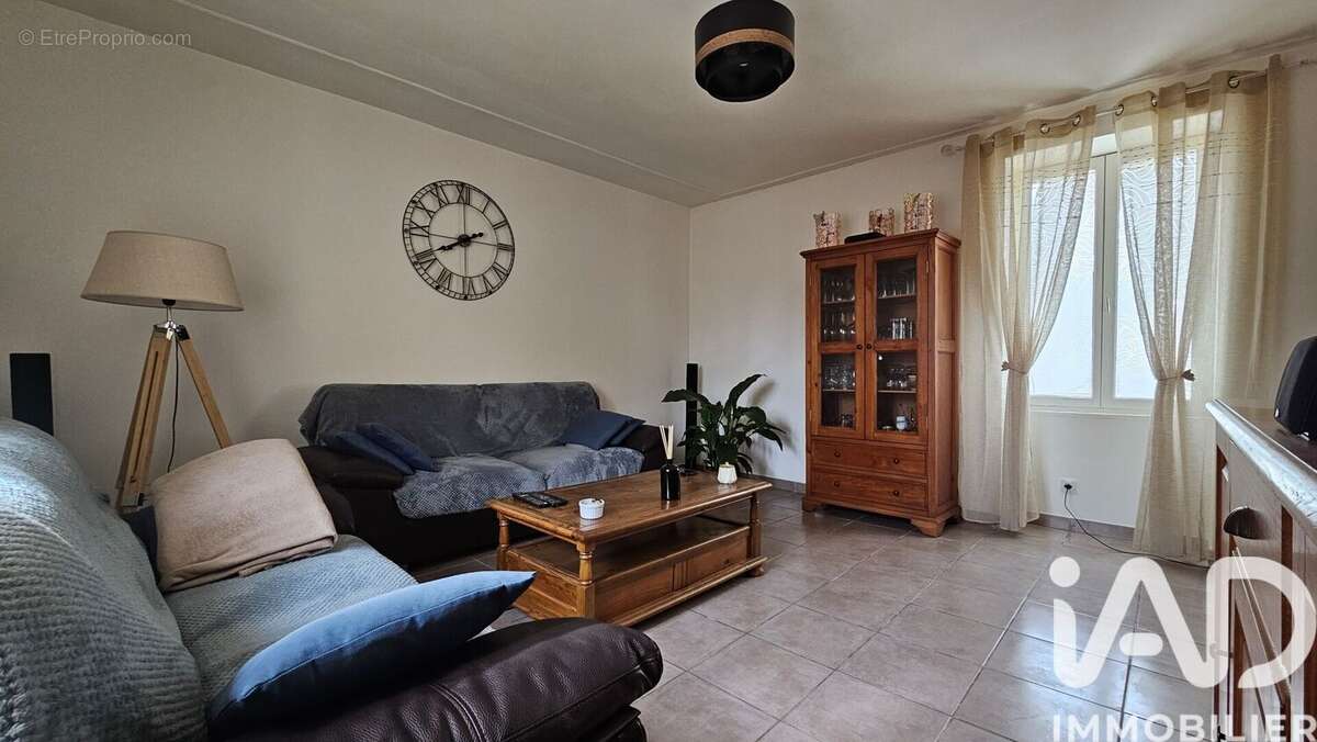Photo 3 - Maison à CIVIERES