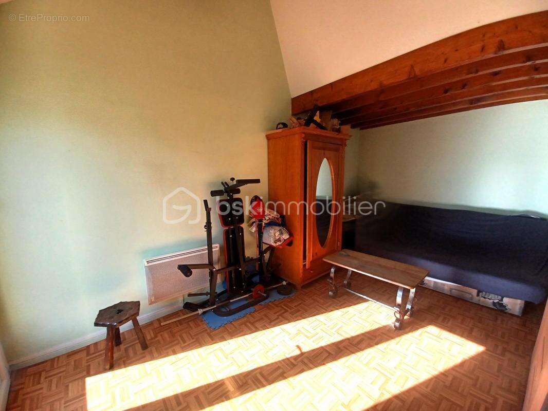 Maison à VILLENEUVE-SUR-BELLOT