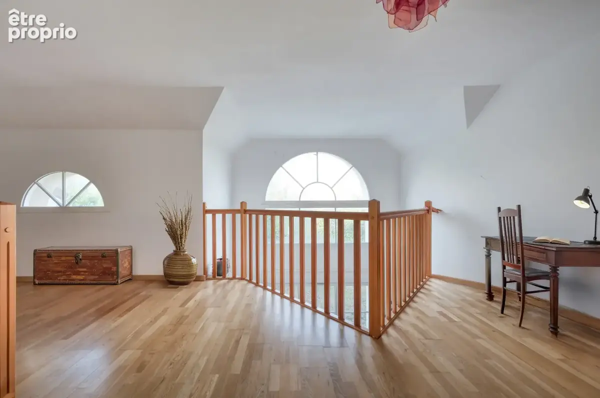 Belle et grande maison familiale - 290m2 au sol - 6 chambres - sous-sol total - photo 14
