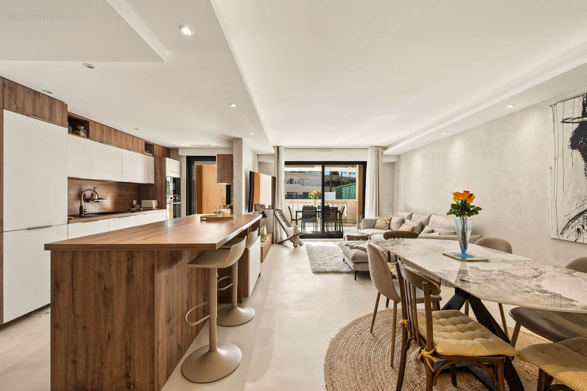 Appartement à LE CANNET