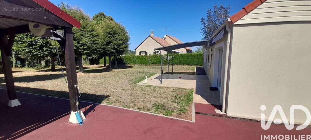 Maison 81 m² à La Chatre  - photo 9