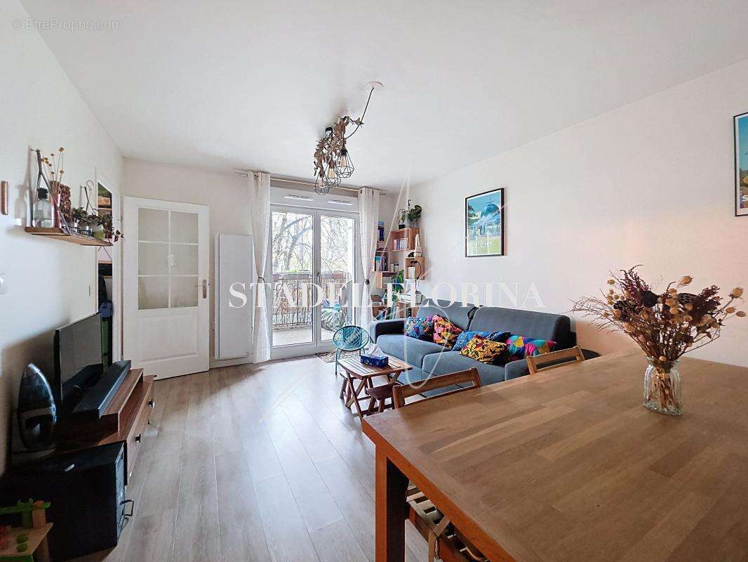 Appartement à ROMAINVILLE