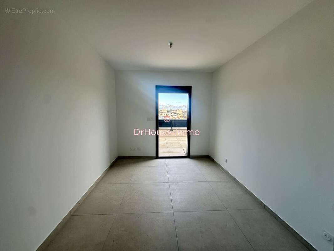 Appartement 126 m² à Valence  - photo 9