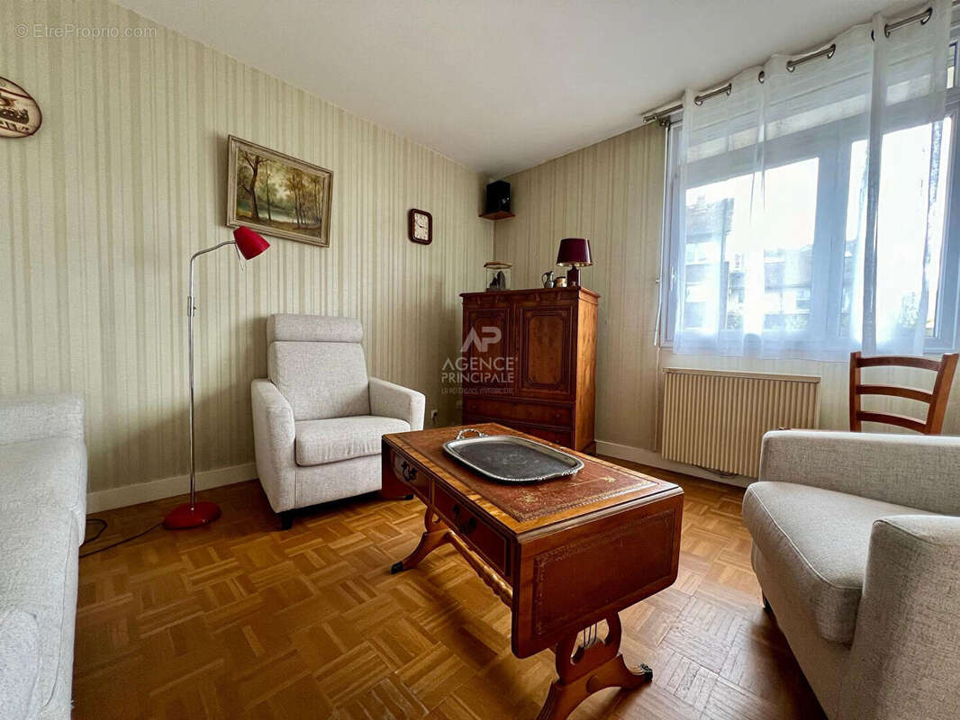 Appartement à HOUILLES