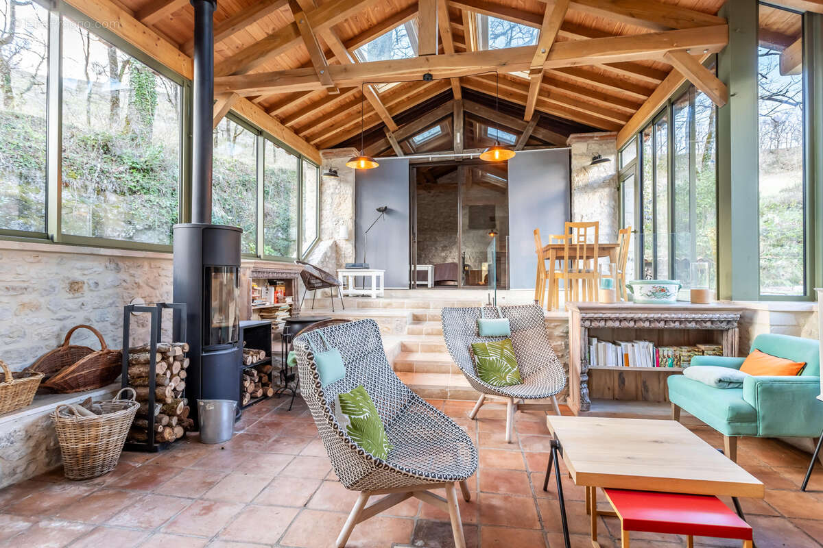 Maison de campagne avec annexe, piscine, dépendances et terrain - photo 2