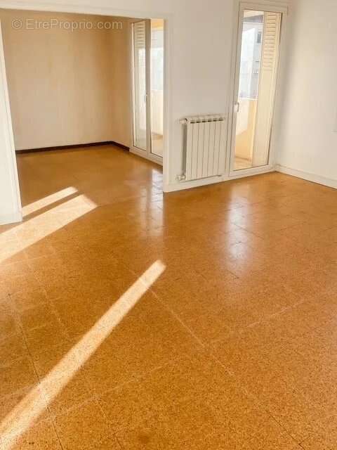 Appartement à SALON-DE-PROVENCE