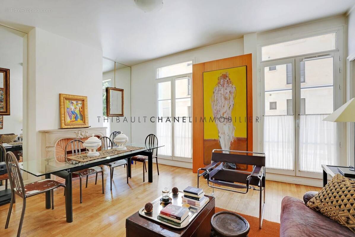 Appartement à PARIS-4E