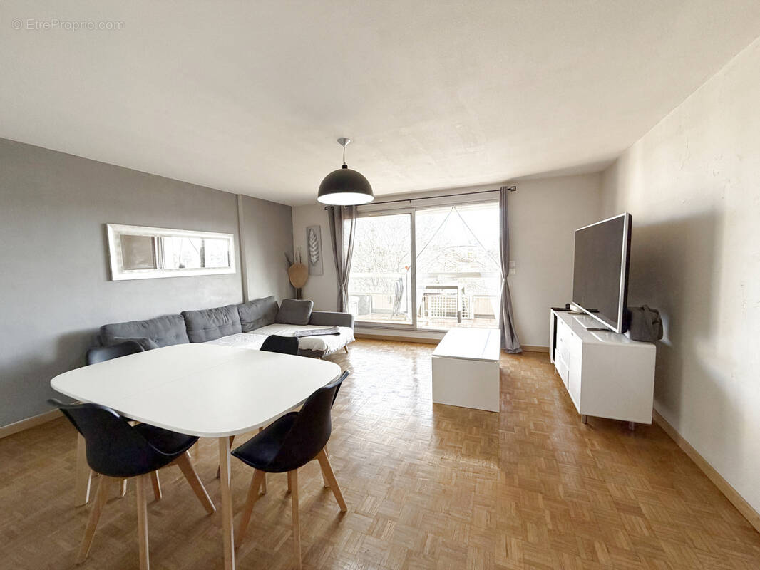 Appartement à MARSEILLE-12E