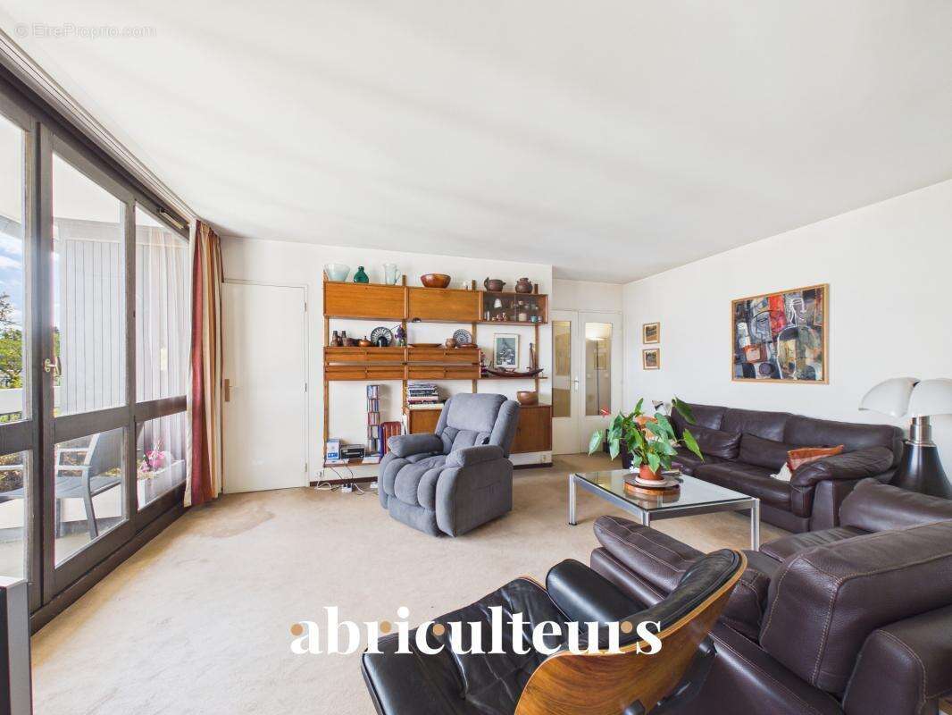 Magnifique panorama en dernier étage - Appartement T5 de 99m² à Garches (92380) - photo 6
