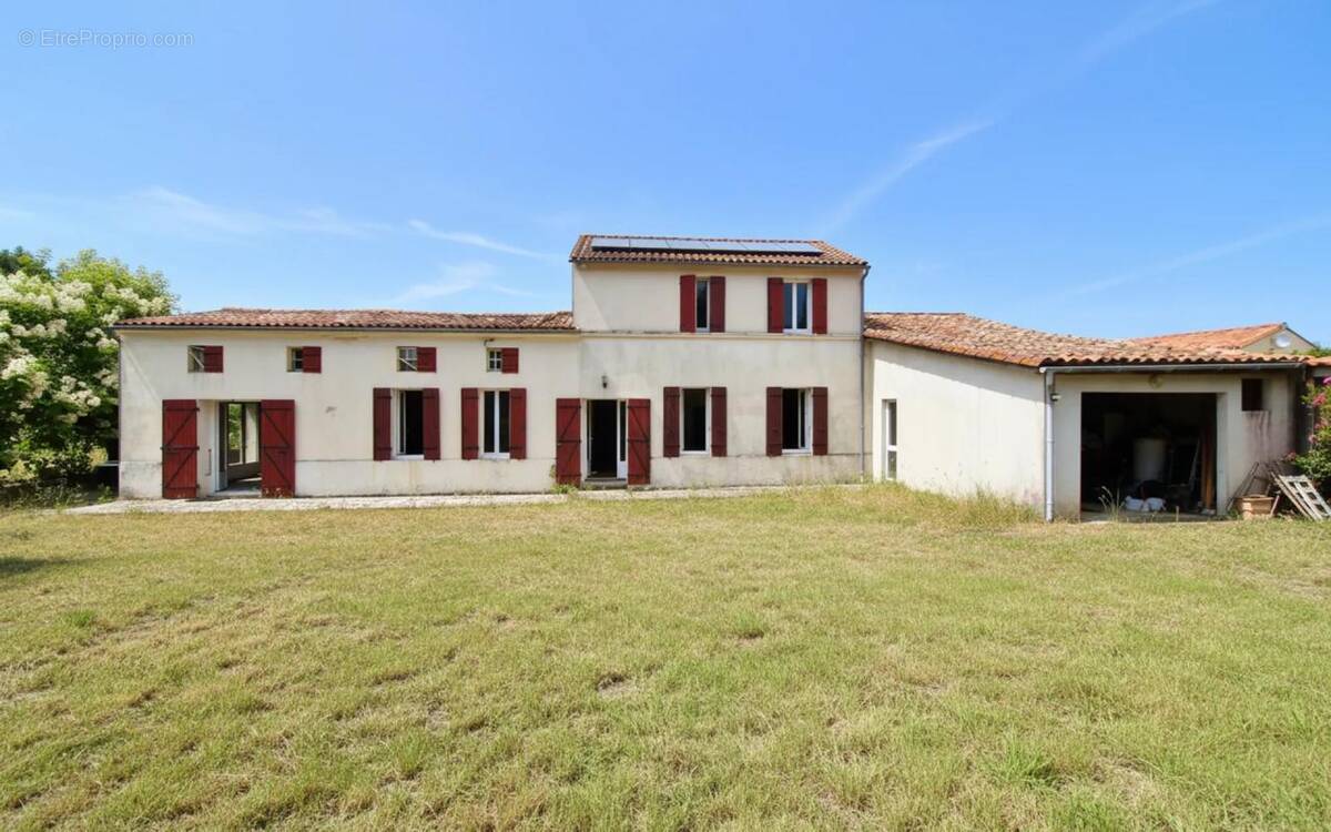 Maison à SOUBRAN