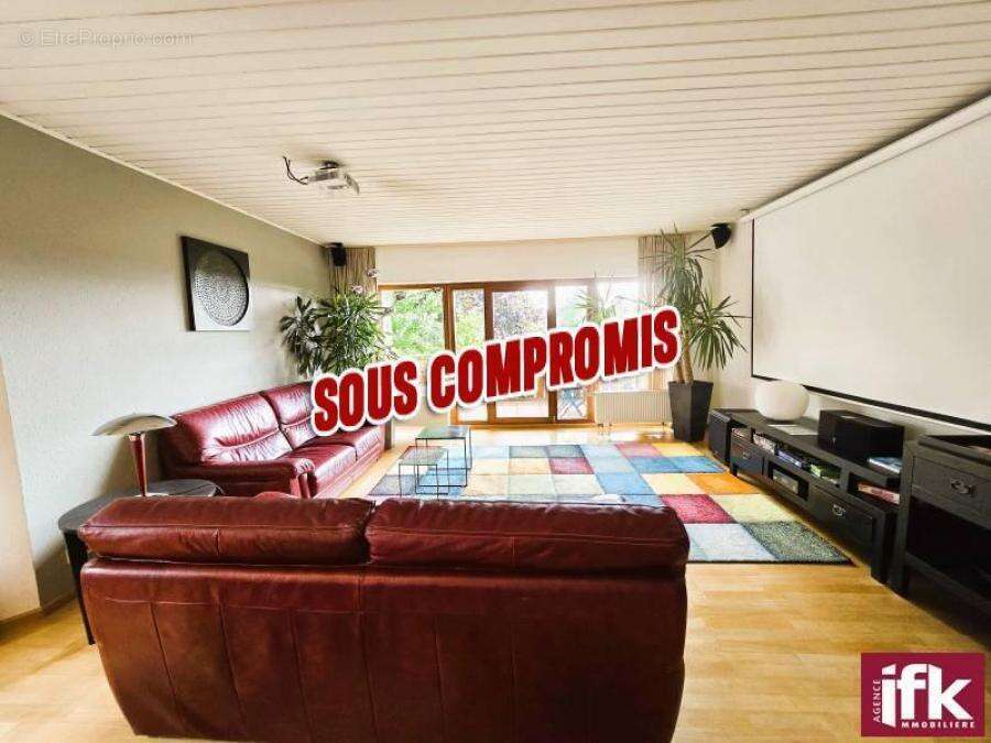 Belle propriété 249m2 sur un terrain de 15 ares à Algolsheim avec piscine - photo 7