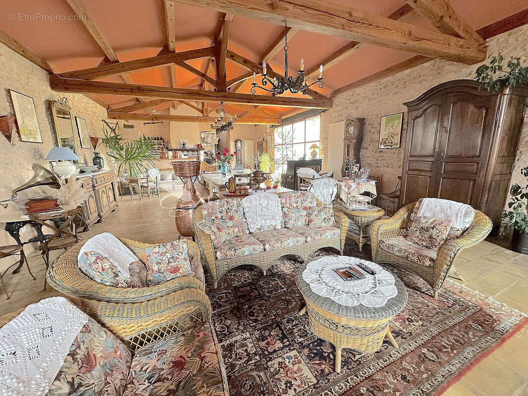En exclusivité, une propriété avec création de projets sur 107 hectares - photo 6