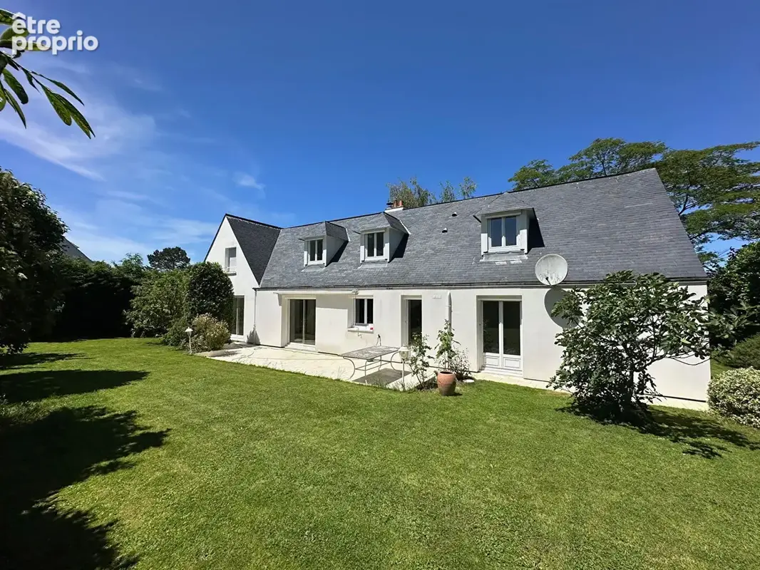 Maison à OZOIR-LA-FERRIERE