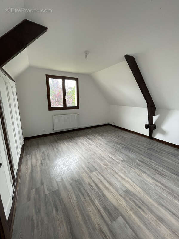 Maison à SAINT-JULIEN-LES-VILLAS