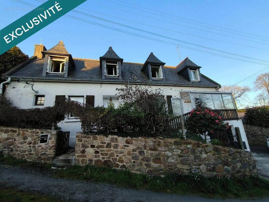 Photo 1 - Maison à PLOUGUIEL