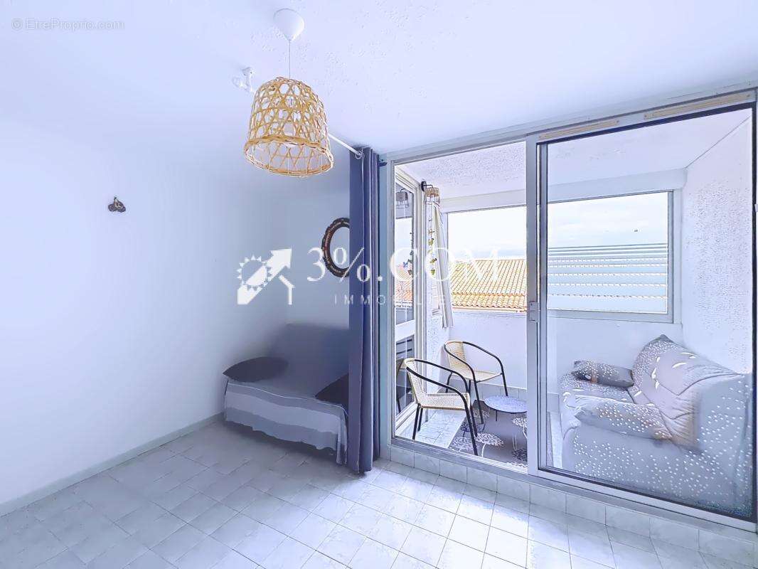 Charmant studio lumineux de 22.5 m2 avec loggia à deux pas d - photo 6