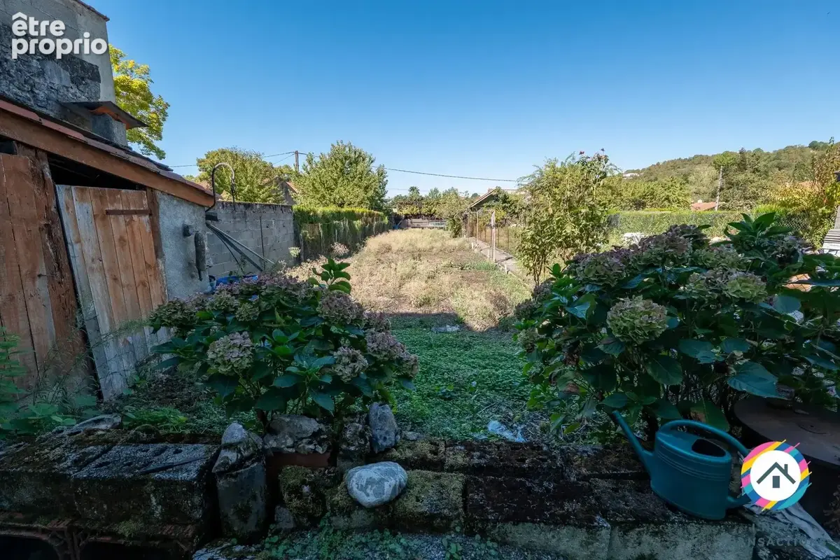 Maison de ville 140 m² à rénover – Jardin, combles et cave - photo 20