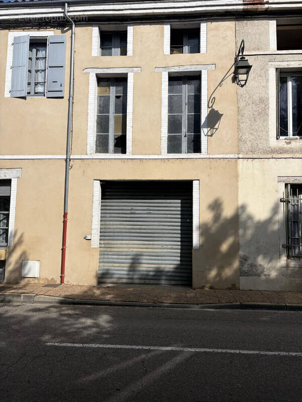 Parking à MOISSAC