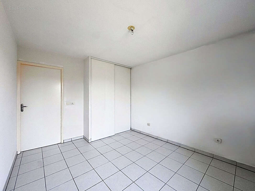 Appartement Eysines 3 pièce(s) 56.01 m2 - photo 3