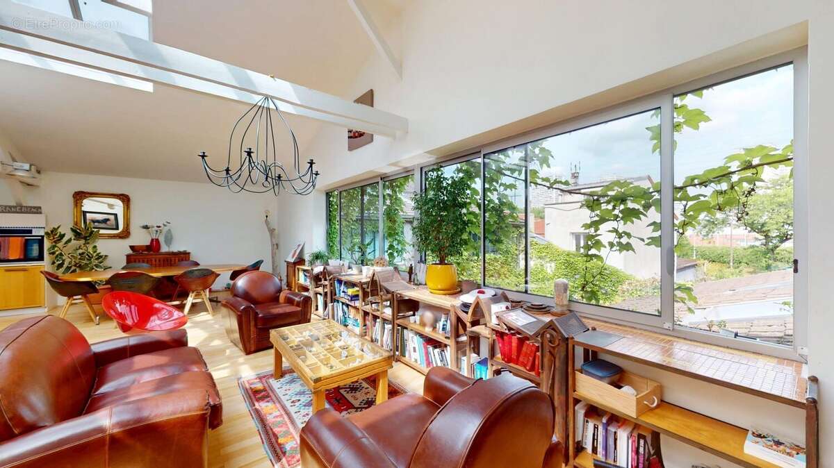 Appartement à IVRY-SUR-SEINE