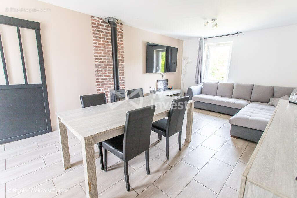 Maison 133 m² à Crouy-Sur-Ourcq  - photo 2