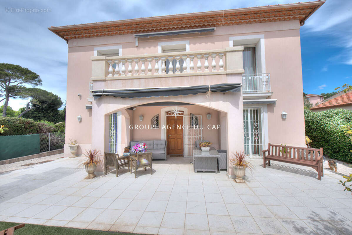 Maison à FREJUS