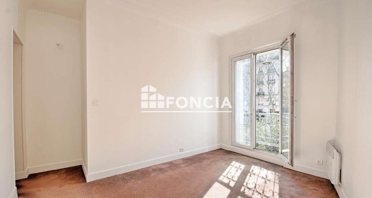 Appartement à PARIS-12E