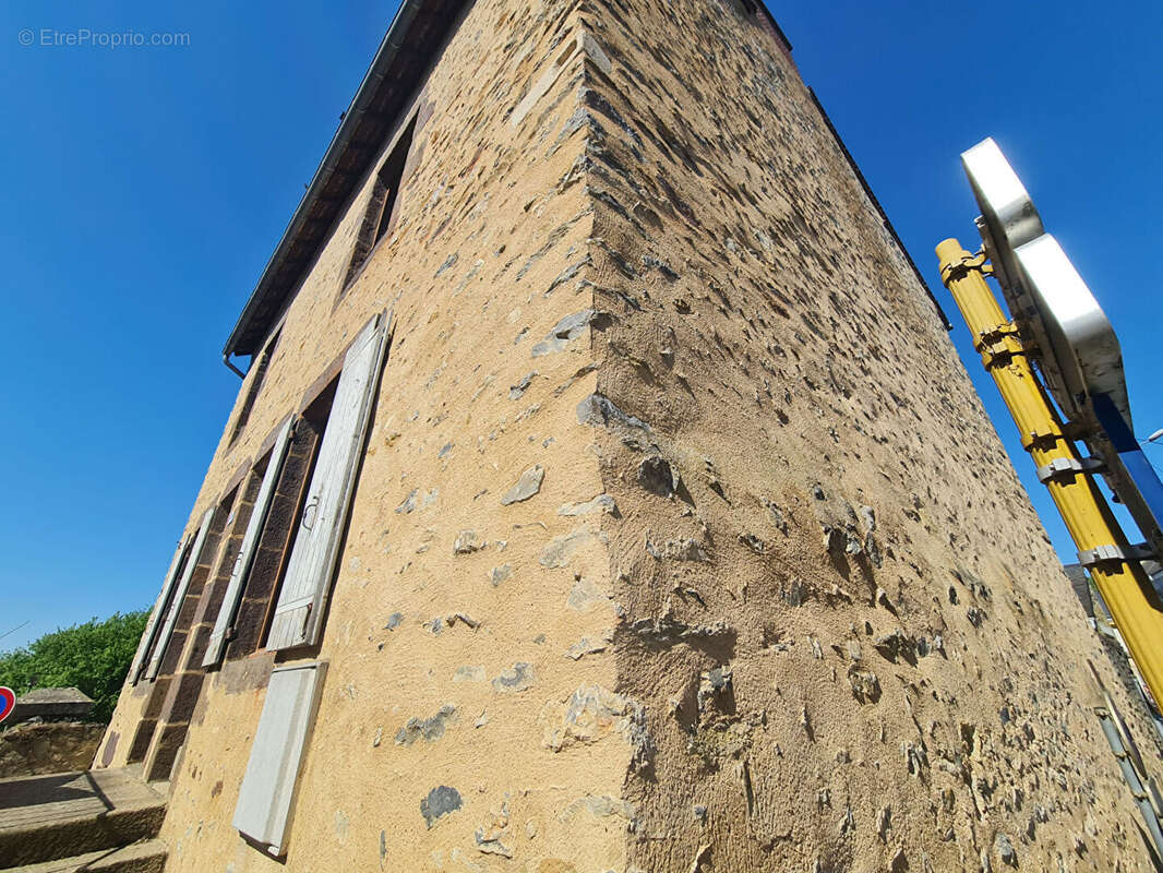 Maison à FRESNAY-SUR-SARTHE