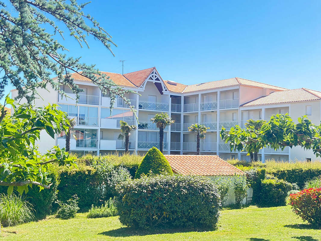 Appartement à VAUX-SUR-MER