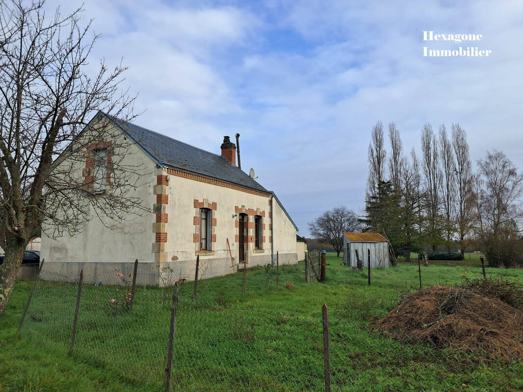 Maison à SURY-PRES-LERE