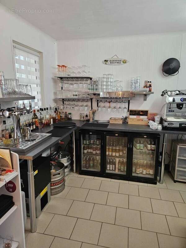 Commerce à LA BREE-LES-BAINS