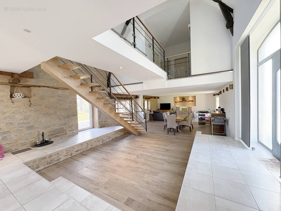 Maison à VEGENNES