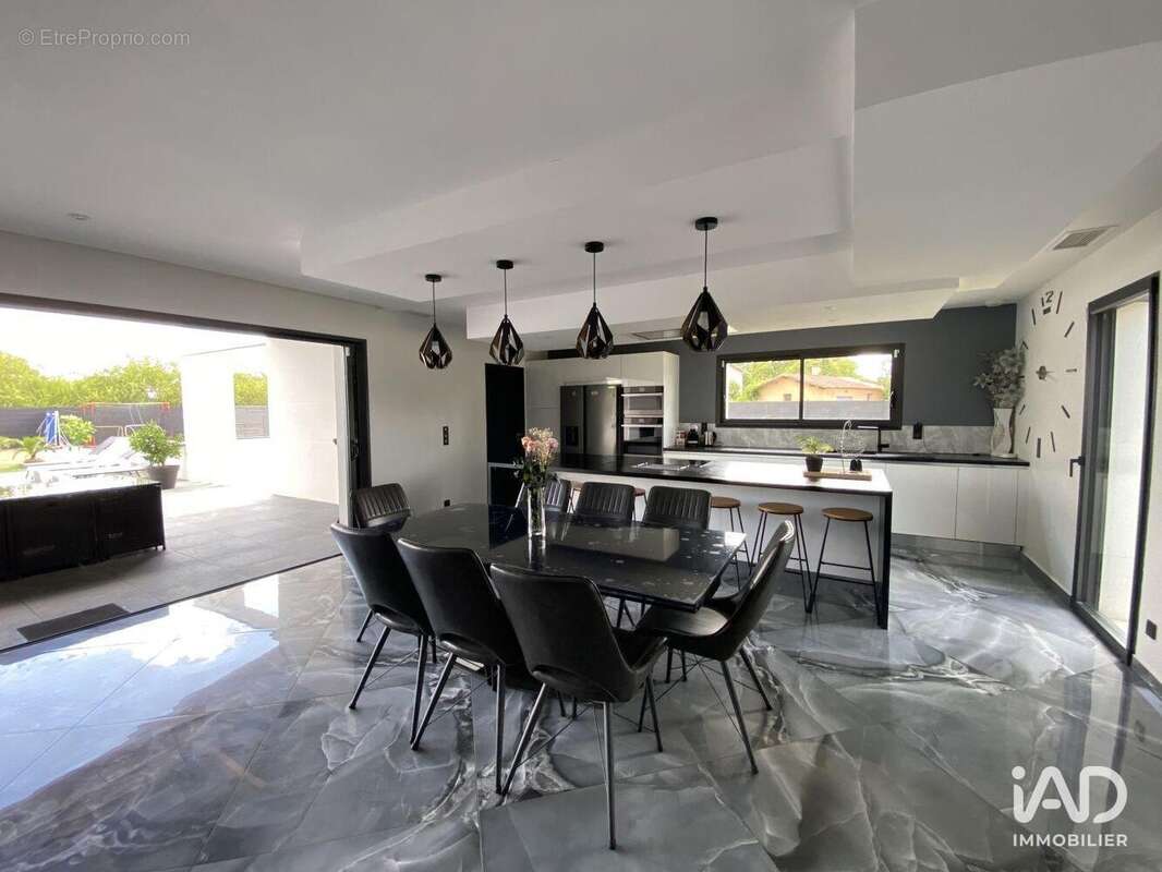 Maison 149 m² à Villematier  - photo 6