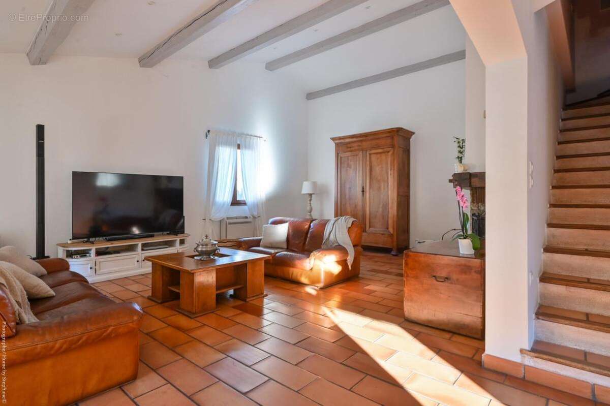 Villa avec piscine  CEYRESTE (13) - photo 10
