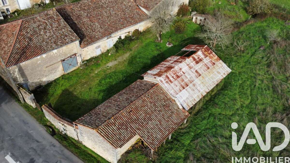 Photo 3 - Maison à SAINT-GERMAIN-DE-MONTBRON