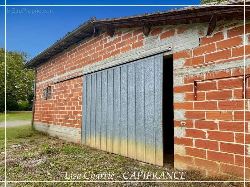 Propriete à vendre 11 pièces de 406 m2 habitables au total, avec dépendance sur 5261 m2 proche de NOGARO (32) - photo 18