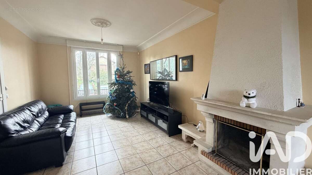 Photo 8 - Maison à DAMMARIE-LES-LYS