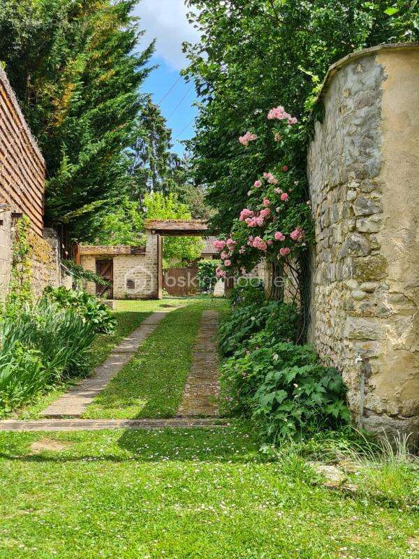 Maison à MORIGNY-CHAMPIGNY
